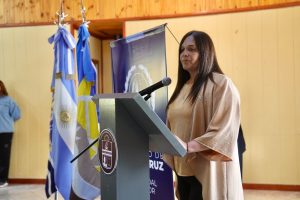 Claudio Vidal destacó el trabajo conjunto para cumplir con el sueño del techo propio a familias de Tres Lagos