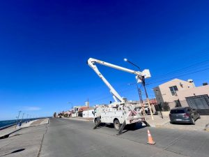 Provincia optimizó servicios en Caleta Olivia con obras de iluminación y saneamiento estratégico