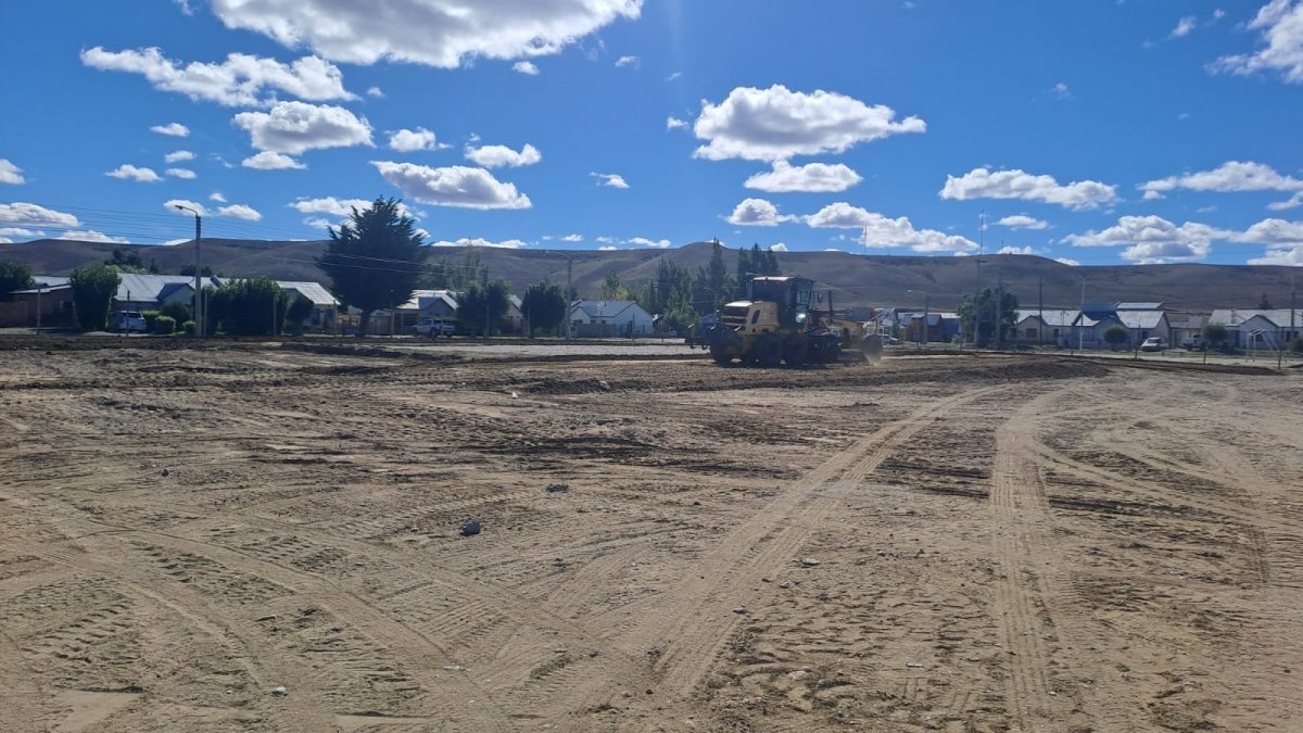 El Gobierno de Santa Cruz apuesta al deporte y la inclusión: la obra del polideportivo de Piedra Buena sigue adelante