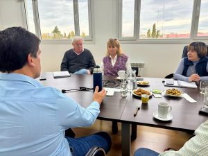 Temporada invernal: el Gobierno de Santa Cruz avanza para garantizar carbón al campo santacruceño