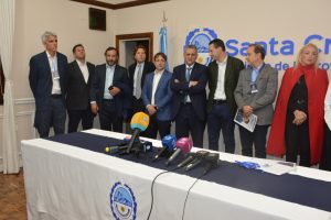 Operadoras hidrocarburíferas brindaron fuerte respaldo al programa productivo del gobernador Claudio Vidal