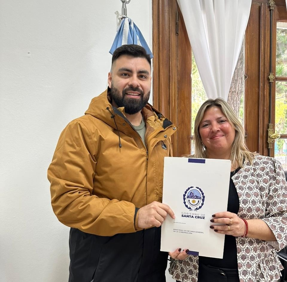 Santa Cruz fortalece la aviación sanitaria: convenio clave con el Aeroclub de Río Gallegos