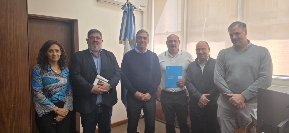 Santa Cruz refuerza el mantenimiento de rutas nacionales con un nuevo acuerdo vial