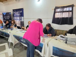 Jornadas territoriales acercan servicios y soluciones a vecinos de Caleta Olivia