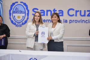 Prácticas profesionalizantes en Santa Cruz: el Gobierno firma convenios para vincular educación y empleo