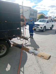 SPSE optimiza el sistema cloacal en Pico Truncado con intervenciones en puntos críticos