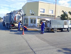 SPSE optimiza el sistema cloacal en Pico Truncado con intervenciones en puntos críticos