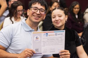 Formación y trabajo: Se entregaron certificados en cuidado de adultos mayores en Piedra Buena