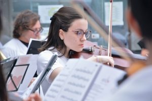 La Orquesta “Música para el Alma” hizo su primera presentación en Santa Cruz