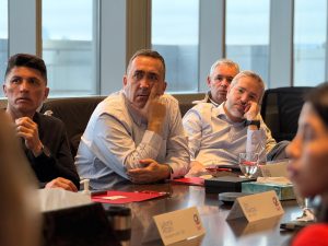 Claudio Vidal encabeza una misión en Canadá para fortalecer el desarrollo energético y la creación de empleo en Santa Cruz