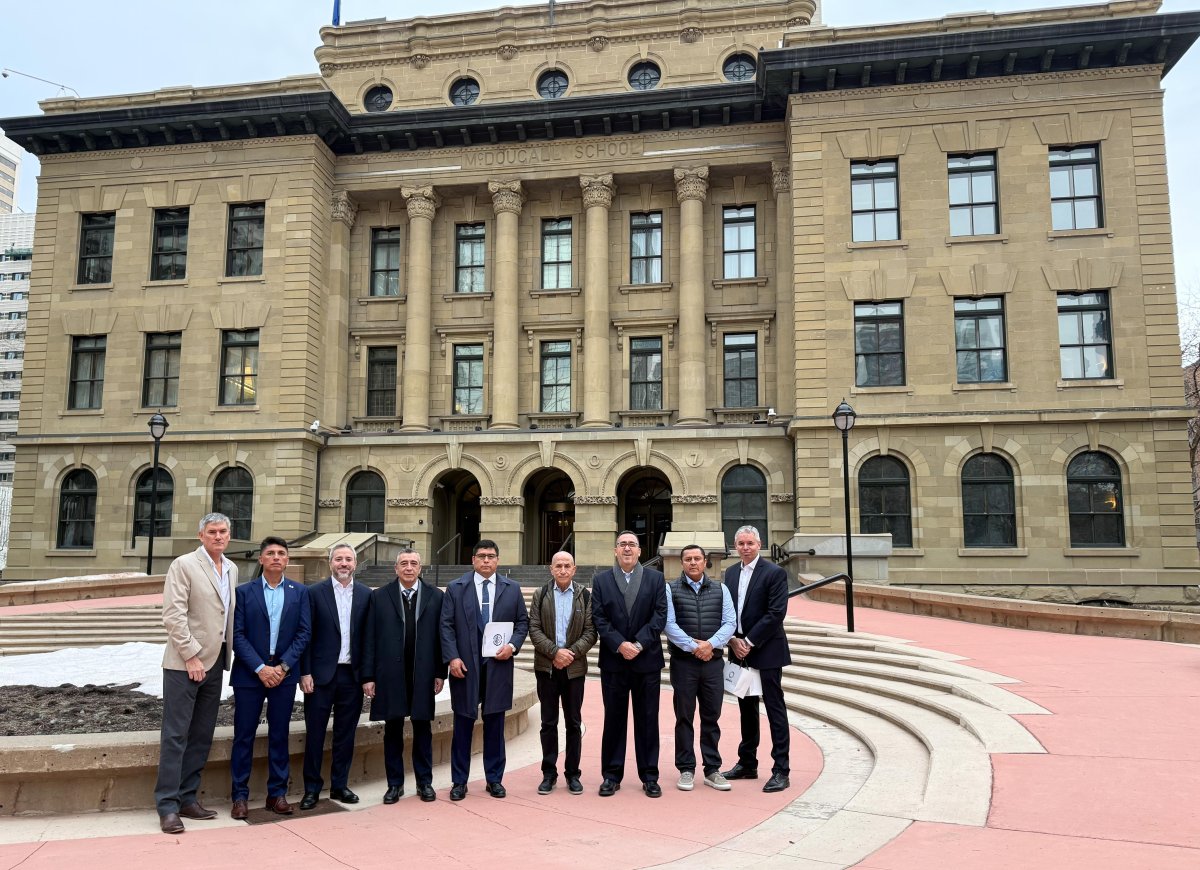 Vidal mostró en Canadá las oportunidades de inversión que ofrece Santa Cruz