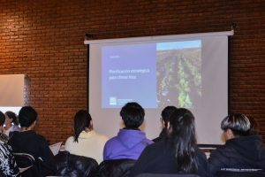 “De residuos a la huerta en climas fríos”, fue la primera actividad de agenda de “Compostando en Otoño”