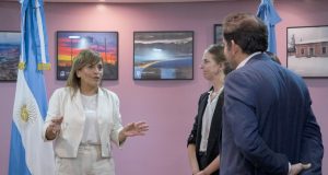 Santa Cruz firmó un acuerdo para fortalecer la alfabetización con acompañamiento técnico y formación docente