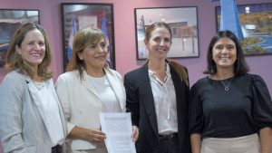 Santa Cruz firmó un acuerdo para fortalecer la alfabetización con acompañamiento técnico y formación docente