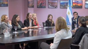 Santa Cruz firmó un acuerdo para fortalecer la alfabetización con acompañamiento técnico y formación docente