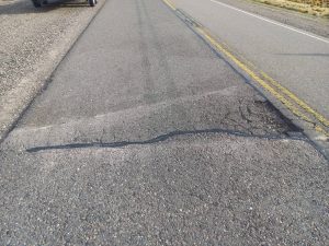 El Distrito Vial Gobernador Gregores lleva adelante trabajos sobre la Ruta Nacional N° 40