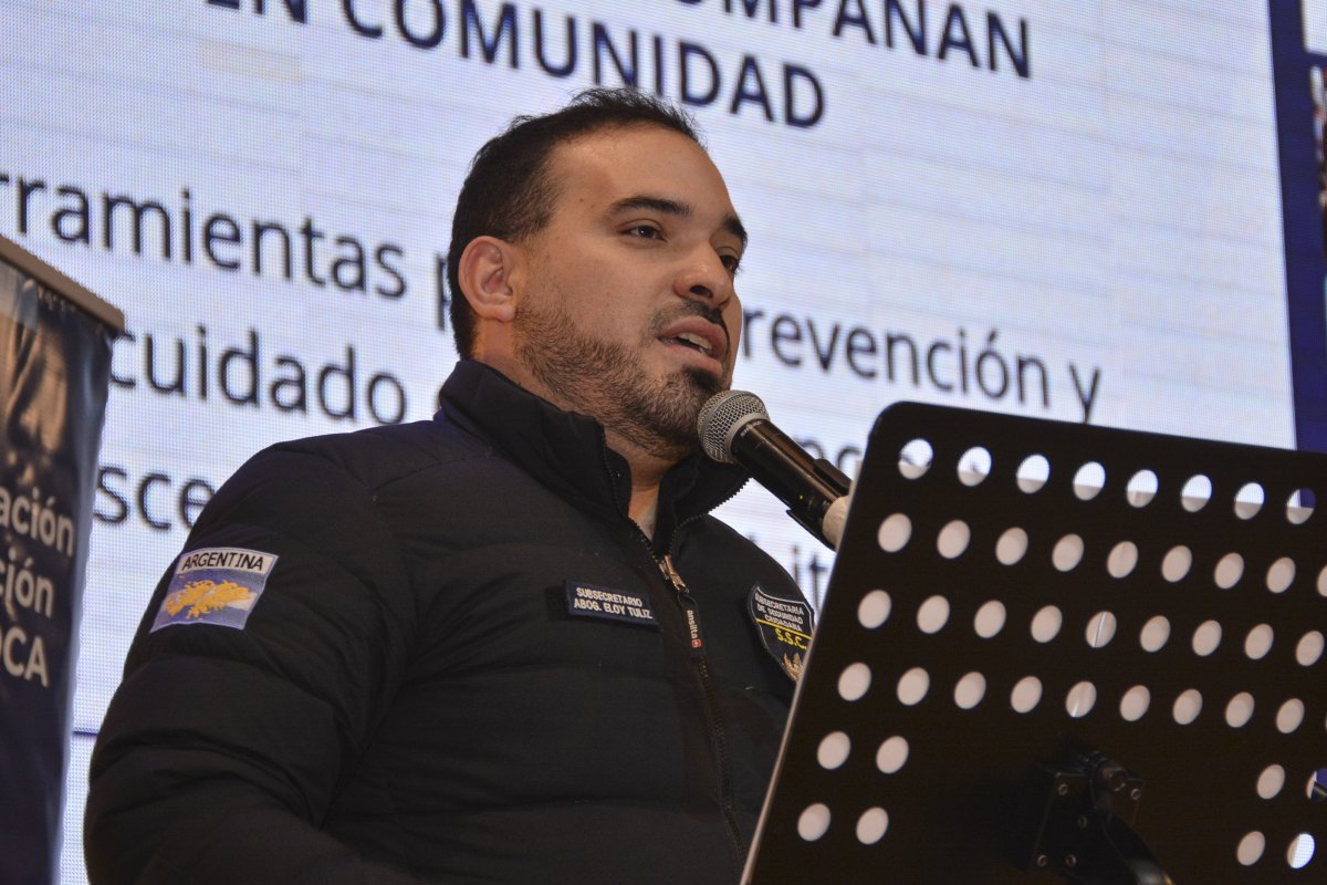 Educación y Seguridad fortalecen el abordaje del bullying y grooming con la guía interministerial