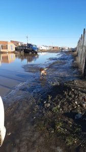Vialidad Provincial realiza tareas de drenaje en el barrio San Benito