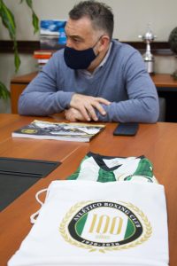 El Gobierno de Santa Cruz recibió a dirigentes del Boxing Club a días de su centenario