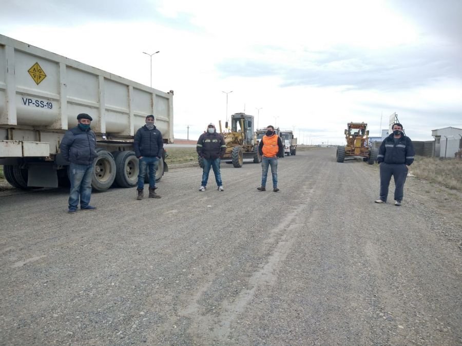 Avanza la labor de Vialidad Provincial en el Barrio Padre Olivieri de Río Gallegos