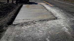 Vialidad Provincial concreta tareas de bacheo en la Ruta Nacional Nº3