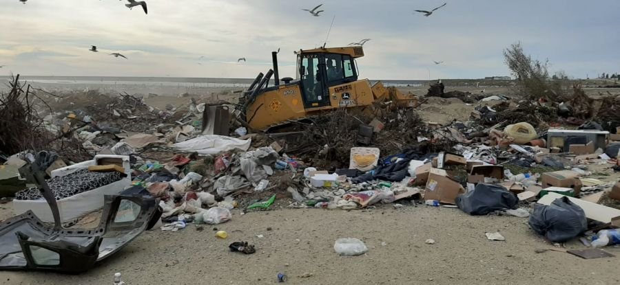 Realizan tareas en el vaciadero municipal de San Julián