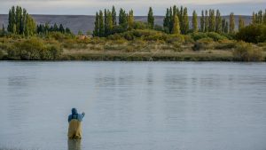 Avanzan en líneas de acción para la habilitación de la pesca deportiva en Santa Cruz