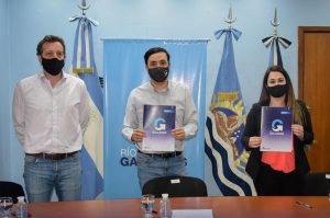 El Gobierno de Santa Cruz firmó convenio con la Municipalidad de Río Gallegos para incorporar 700 familias a la red de gas