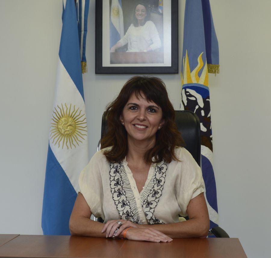 Destacan la importancia del primer operativo de exportación de cemento para la provincia
