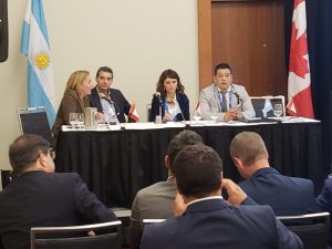 Santa Cruz respondió a inversores en su "forum day"