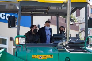 Álvarez: “Con los recursos que generan las actividades extractivas de Santa Cruz y junto a los municipios, llegamos a lxs vecinxs”