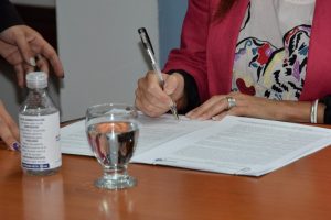 El Gobierno Provincial y el Municipio de Río Gallegos firmaron un convenio para ordenar la oferta turística