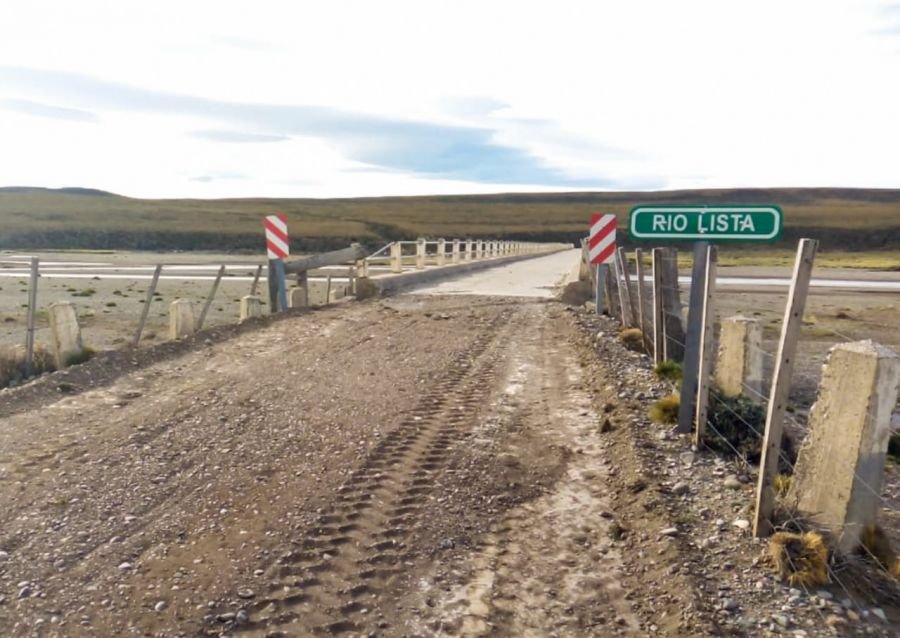 Concretan tareas de perfilado en las Rutas Provinciales Nº 81 y 35