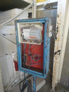 Trabajo dictó el cese de tareas en el Hiper Tehuelche de El Calafate