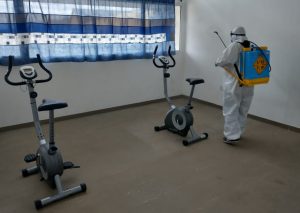 Continúan las tareas de sanitización en edificios públicos y privados