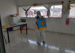Continúan las tareas de sanitización en edificios públicos y privados