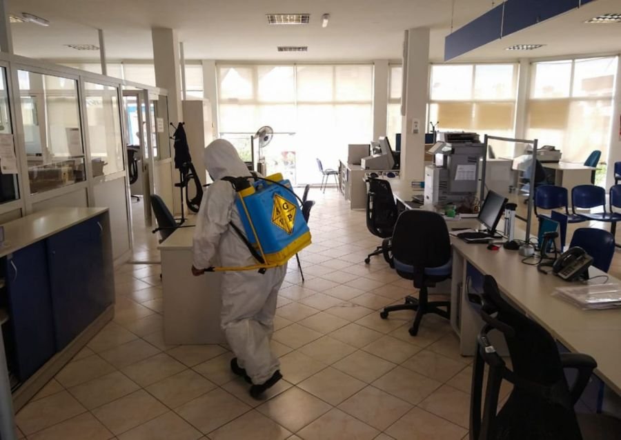 Continúa la sanitización de edificios públicos de Río Gallegos