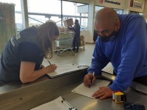 Concretan controles a comercios y supermercados en El Calafate y El Chaltén