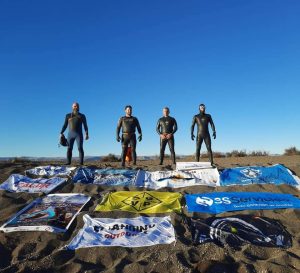 Vialidad Provincial presente en la travesía de nadadores de Santa Cruz