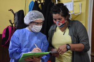 Comenzó la vacunación a adultos mayores institucionalizados en Río Gallegos