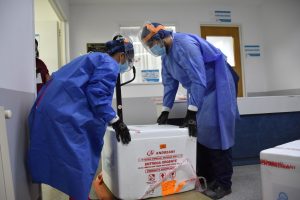 Más de cuatro mil dosis de la vacuna SinoPharm llegaran a Santa Cruz