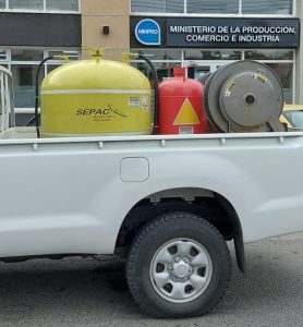 El Gobierno de Santa Cruz entregó equipamiento al aeropuerto "El Turbio"