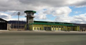 El Gobierno de Santa Cruz entregó equipamiento al aeropuerto "El Turbio"