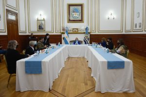 El Gobierno de Santa Cruz renueva el Programa “Descuentos Mayores”
