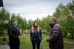 Cultura inspecciona las tareas de restauración de la casa histórica del Aeroclub de Río Gallegos