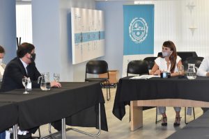 El Gobierno dialogó con empresas mineras que operan en Santa Cruz