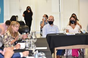 Santa Cruz presentó el primer informe del Registro Único de Proveedores de Actividades Económicas
