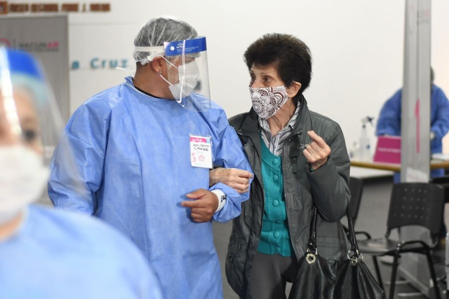 Santa Cruz es la segunda provincia que vacunó más adultxs mayores de 60 años