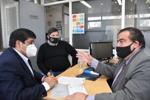 Donaron ambulancia para la localidad de Gobernador Gregores