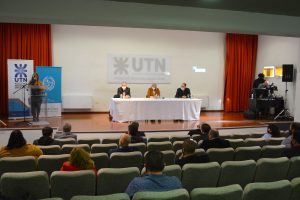 Weinzettel: “Es el inicio de un nuevo camino para nosotros, las cooperativas, intendencias y comisiones de fomento”